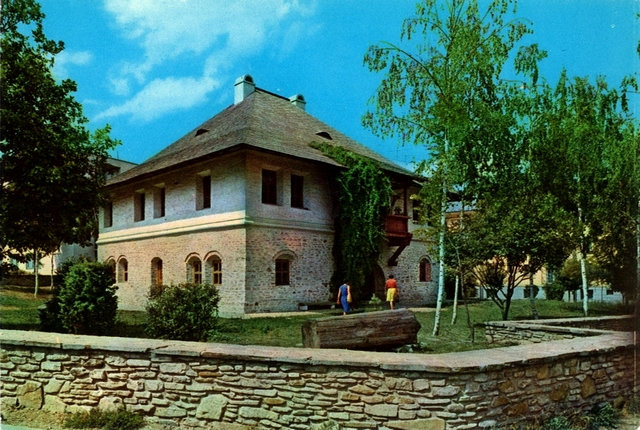 1329-1 - Suceava. Hanul domnesc (sec. XVII)
